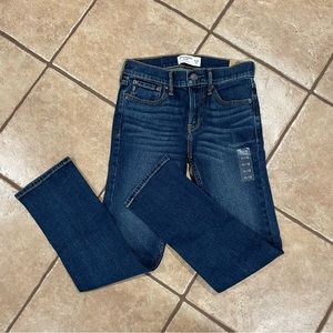 NWT Abercrombie kids Skinny Jeans Boys Size: 11/12